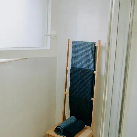 Apartment Oliveiras Do Mar - Local